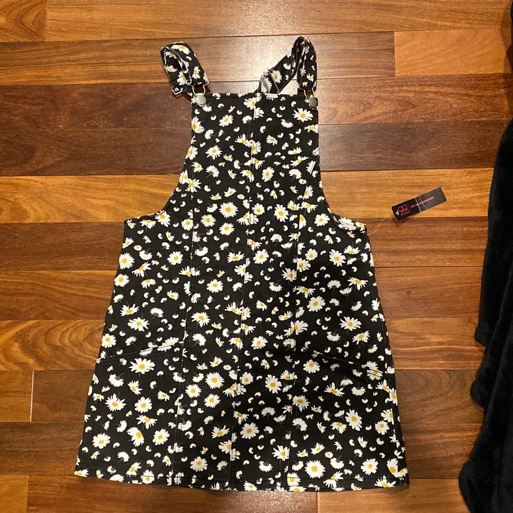 Daisy floral overall dress